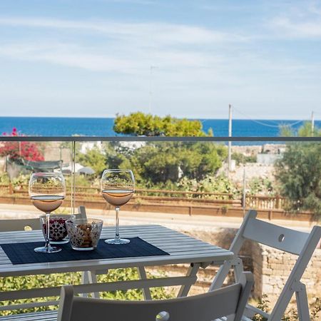 Cala Paura Seaview Apartment With Parking 폴리나노 아마레 외부 사진