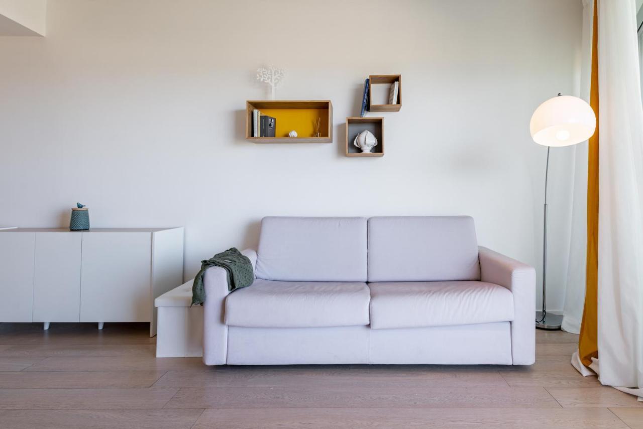 Cala Paura Seaview Apartment With Parking 폴리나노 아마레 외부 사진