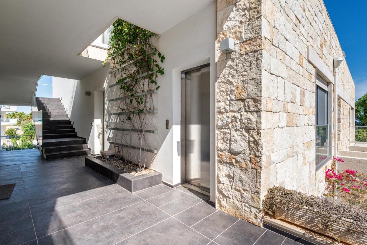 Cala Paura Seaview Apartment With Parking 폴리나노 아마레 외부 사진
